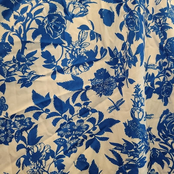 NWT Floral Print Wrap V Neck Dress | Size 2XL - Picture 6 of 6